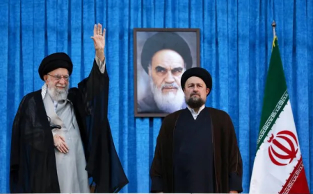 سیدحسن خمینی: خامنه‌ای عزیز بزرگ بود و بزرگ ماند و با مرگی سرخ برای همیشه قهرمان مردم ایران خواهد بود
